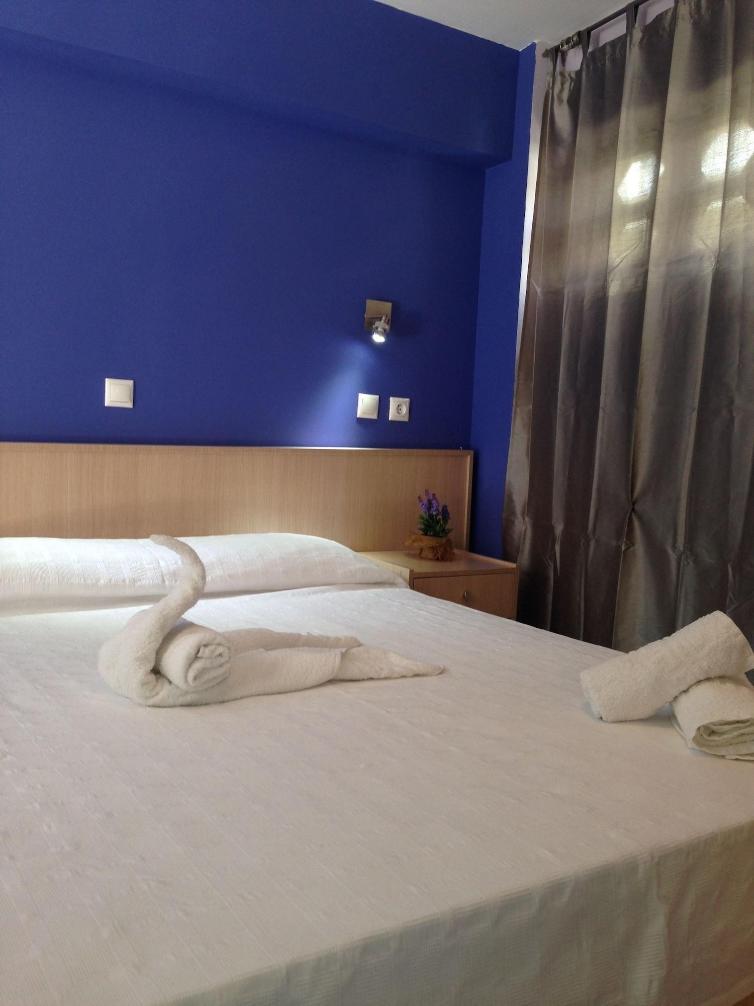 Zefyros Hotel *