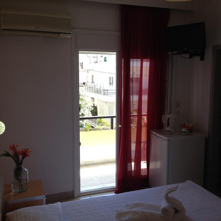 Zefyros Hotel *