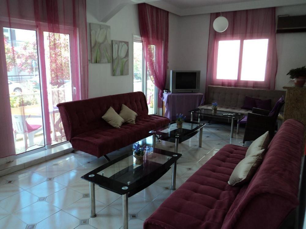 Zefyros Hotel *