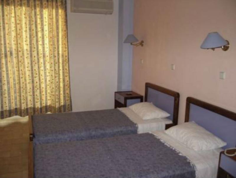 Zefyros Hotel